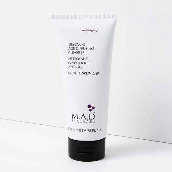 Mad Skincare Glycolic Age Diffusing Cleaner Anti-Aging - Picture 1 of 3